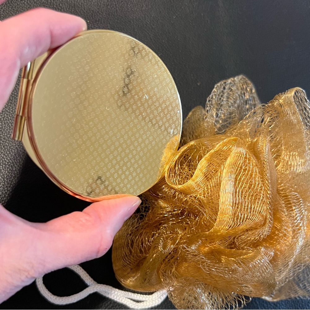 4pc Golden Set - Picture 2 of 13